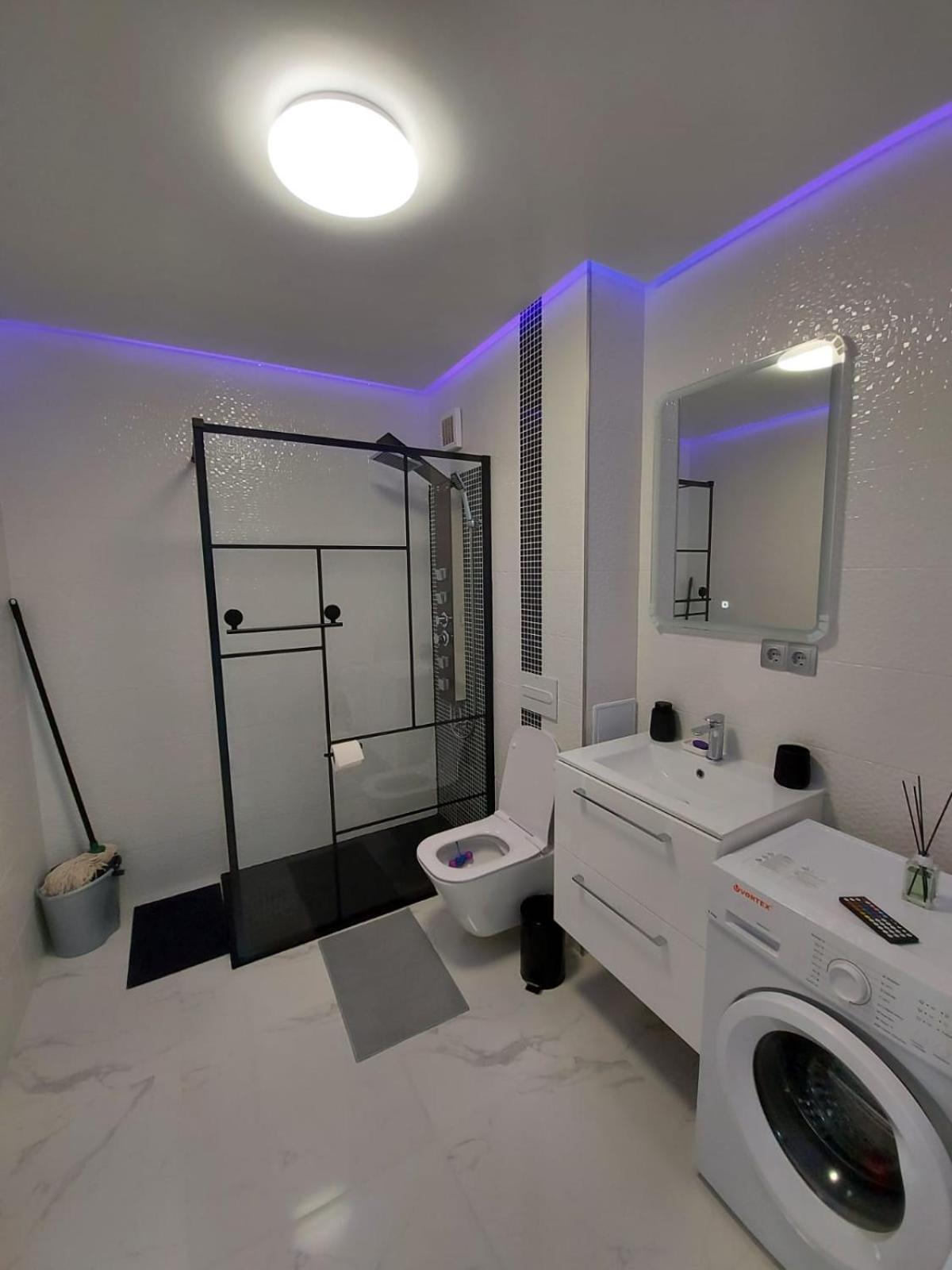 New Transilvania Apartment Cluj-Napoca Buitenkant foto